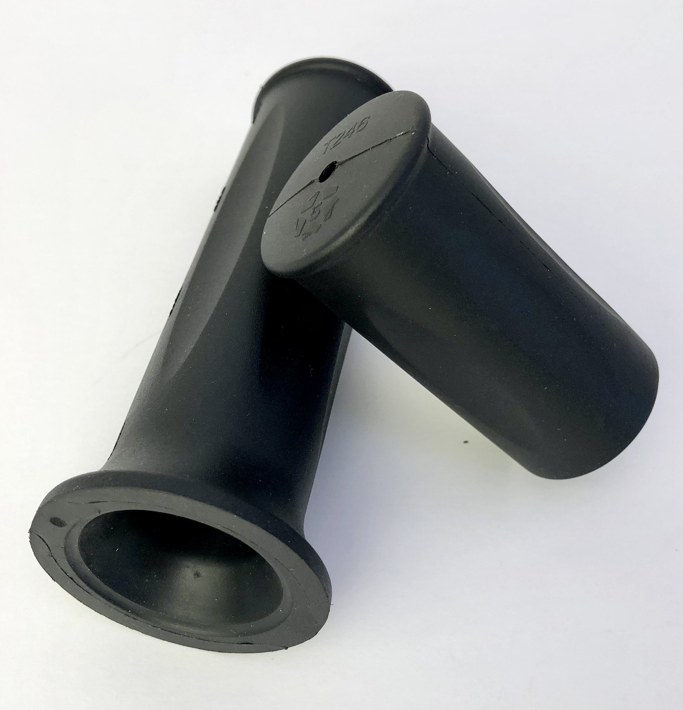 Grips_bicyle_black_long_short_c