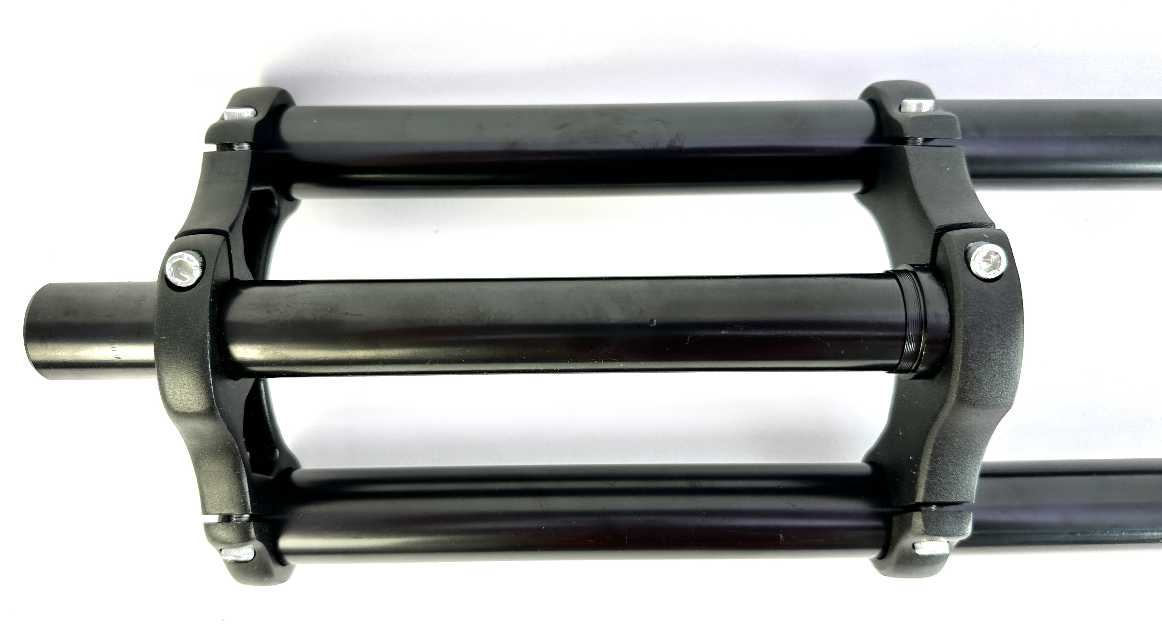 8-Fourche à double couronne 750 mm noir 1 1/8 pouce tige
