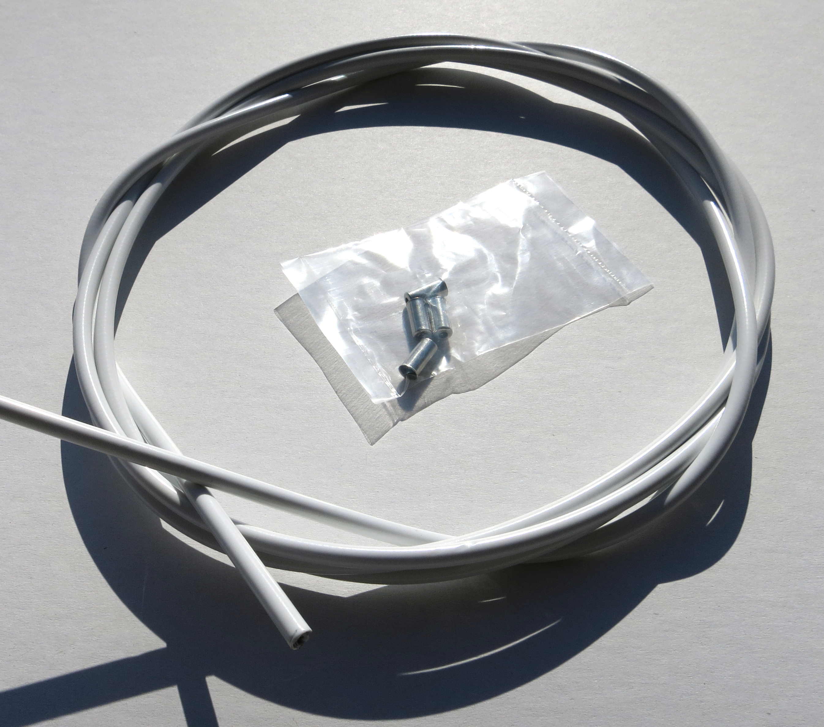 Gaine câble externe Bowden blanc 2,50 m x 5 mm 