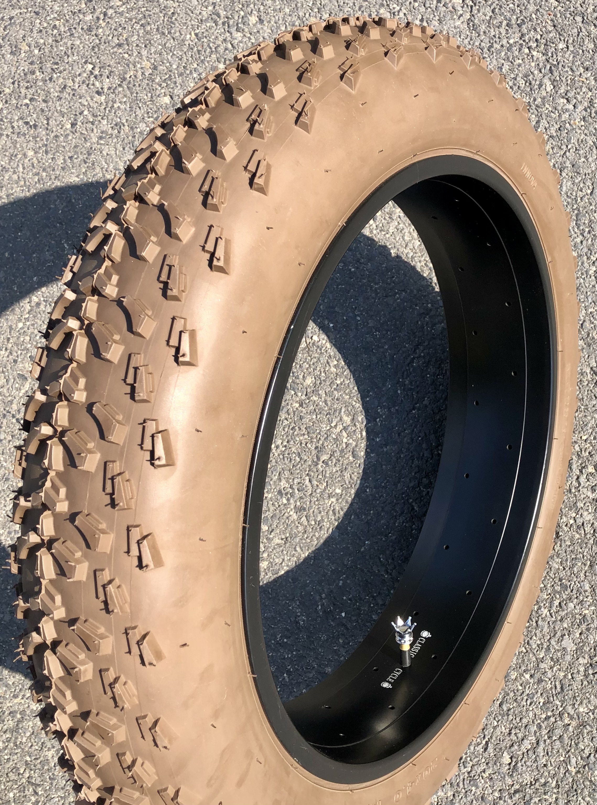 Fatbike_20x4-0_tire_brown_4