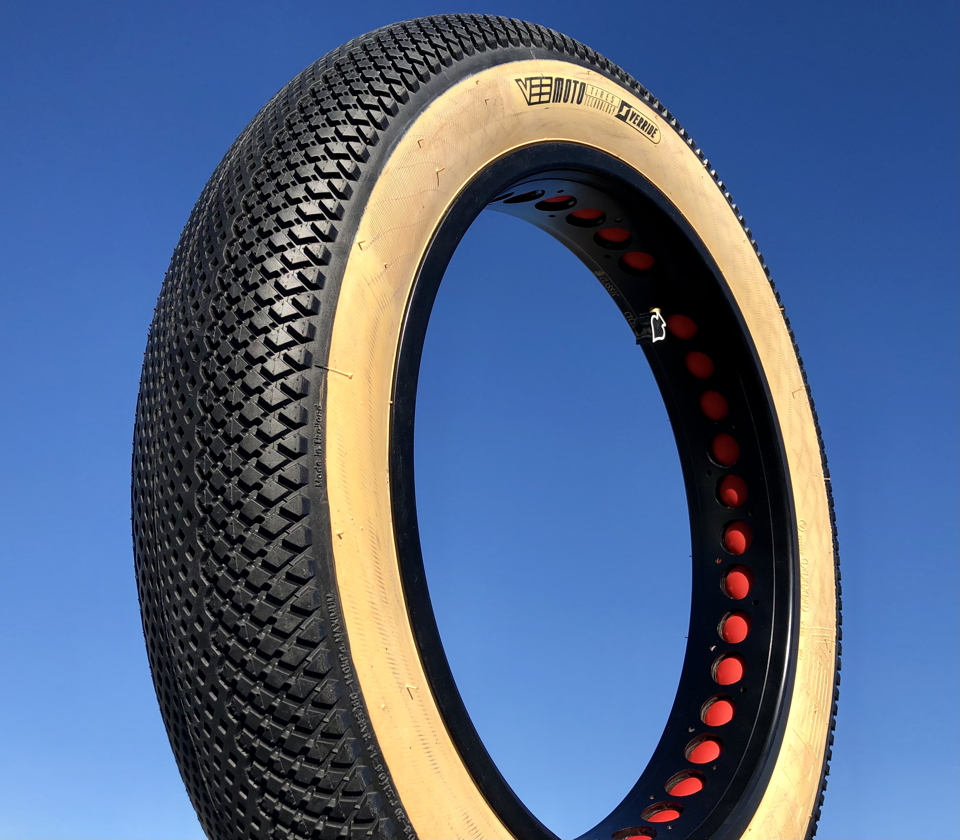 204_Fatbike_bicycle-tire_Speedster_20x4_customize_skinwall_b