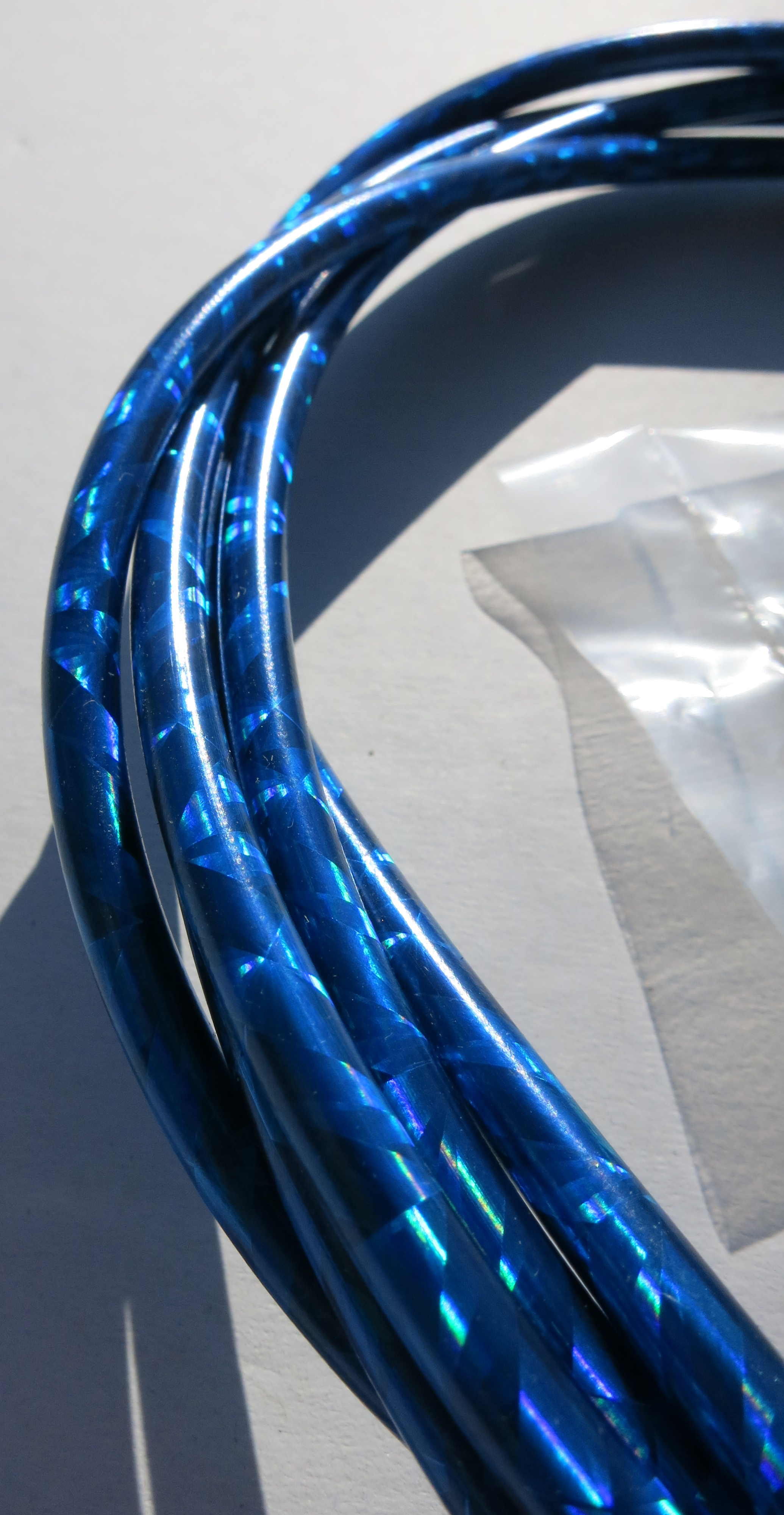 Gaine pour câbles Bowden, bleu métallisé brillant