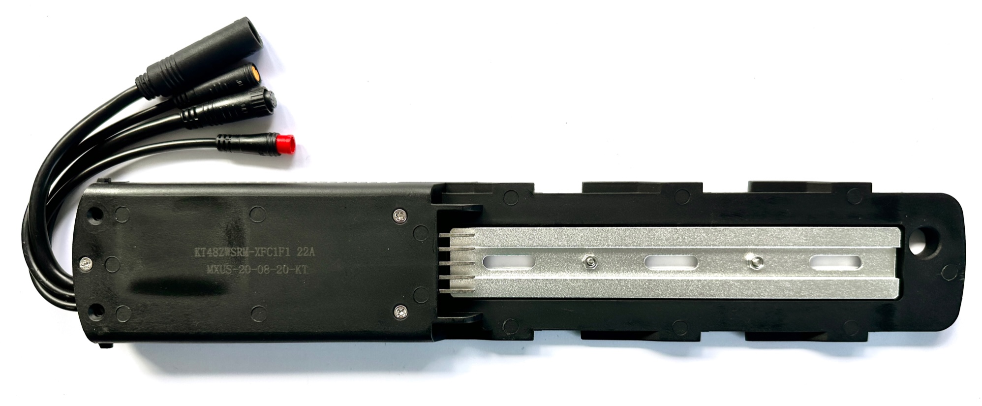Contrôleur de régulateur UD intégré dans le rail de batterie 48V 22A
