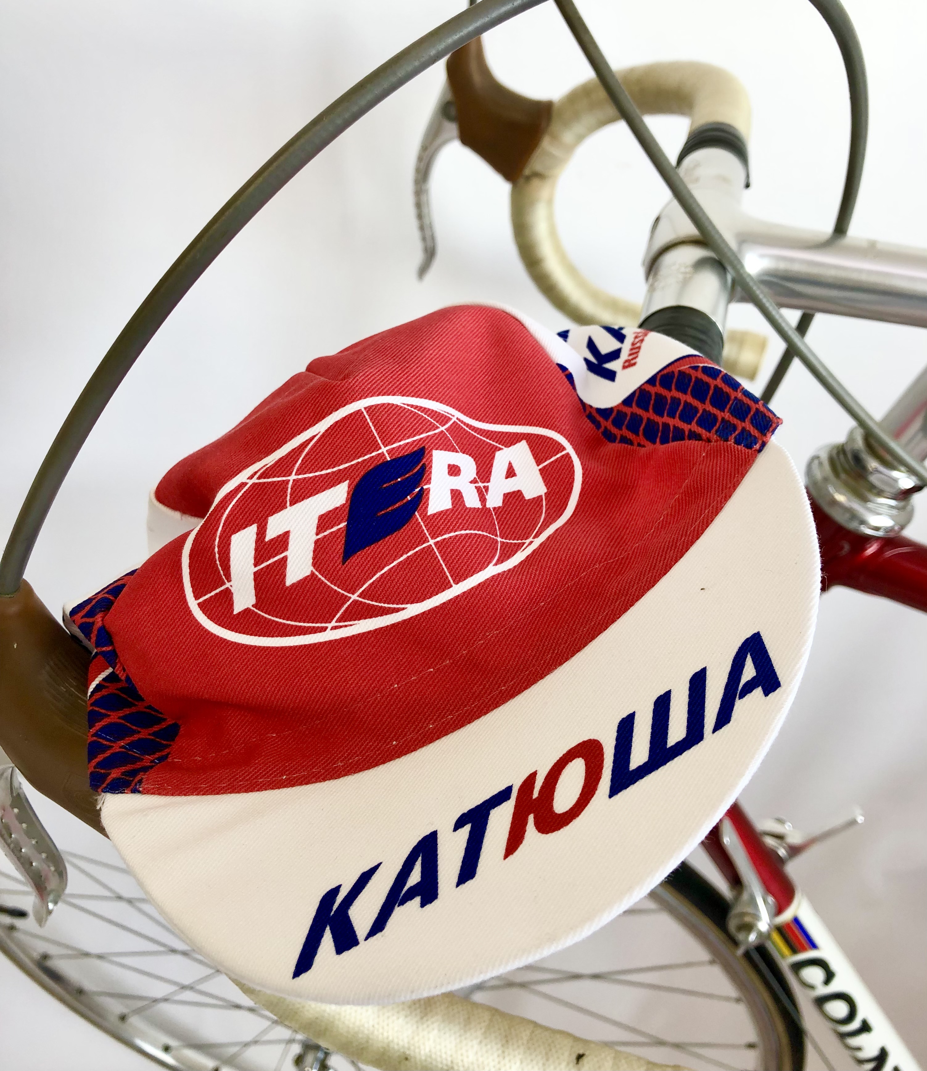 La Casquette Team Katusha Itera, rouge / blanc