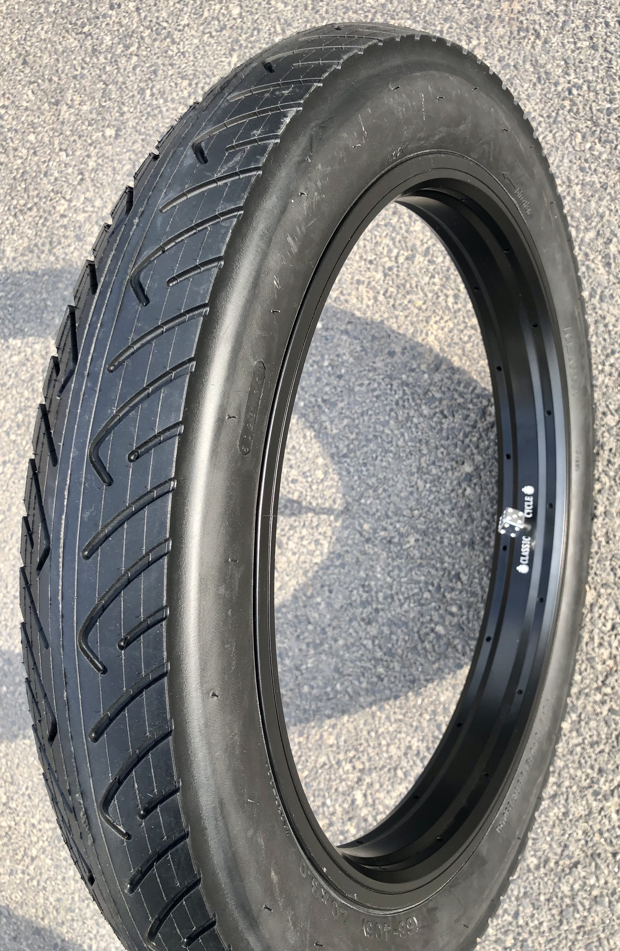 Tire_Kenda_Kraze_20x3_7