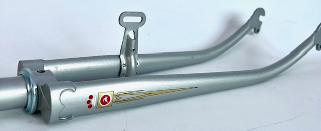 Fourche de vélo Gazelle 28 pouces Longueur de tige : 200 mm Gris clair