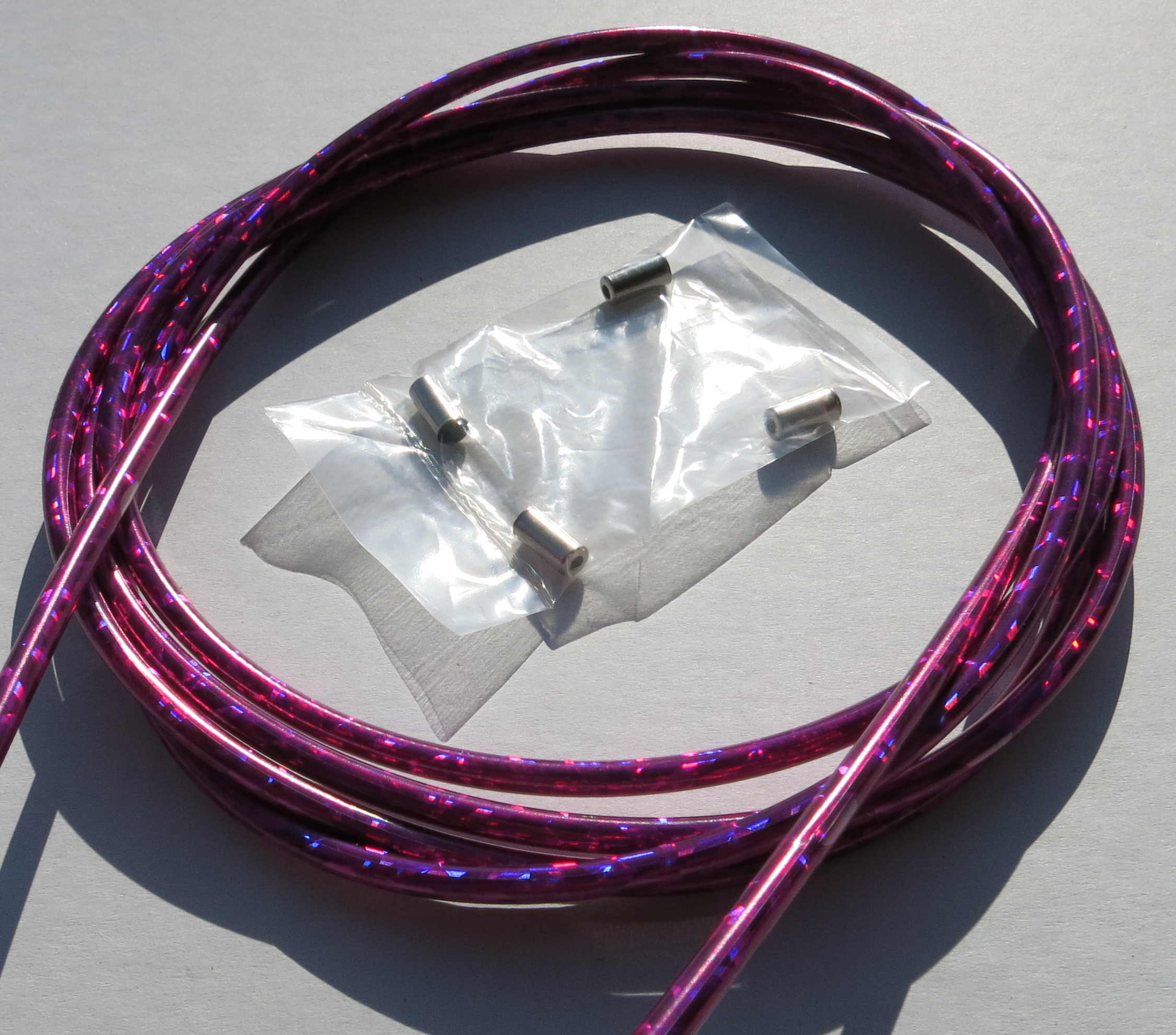 Gaine câble Bowden, rose métallisé pailleté, 2,50 m x 5 mm 