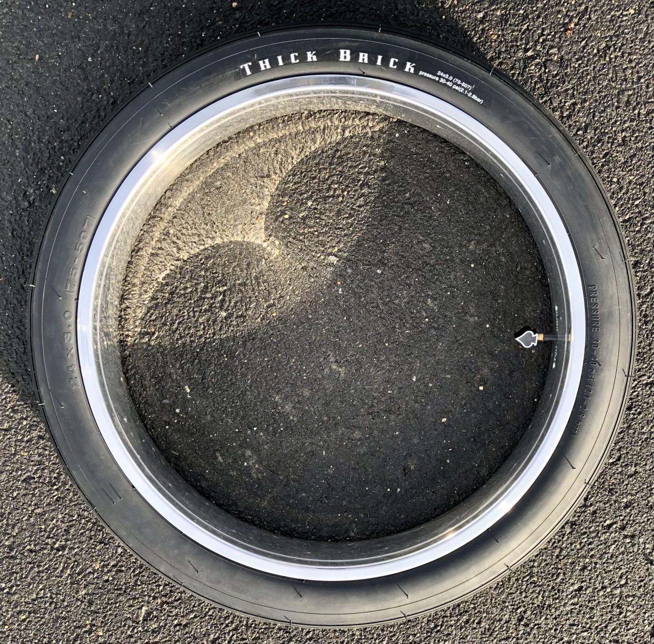 PNEU 24' X 1.75 (47-507) MARATHON NOIR HS620 RIGIDE Schwalbe Vélos